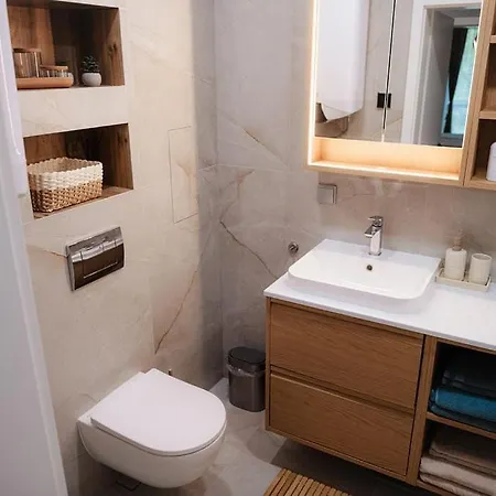 아파트 Mitra Luxury Point *